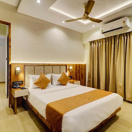 Home2 Studio Apartments Bombay Extérieur photo
